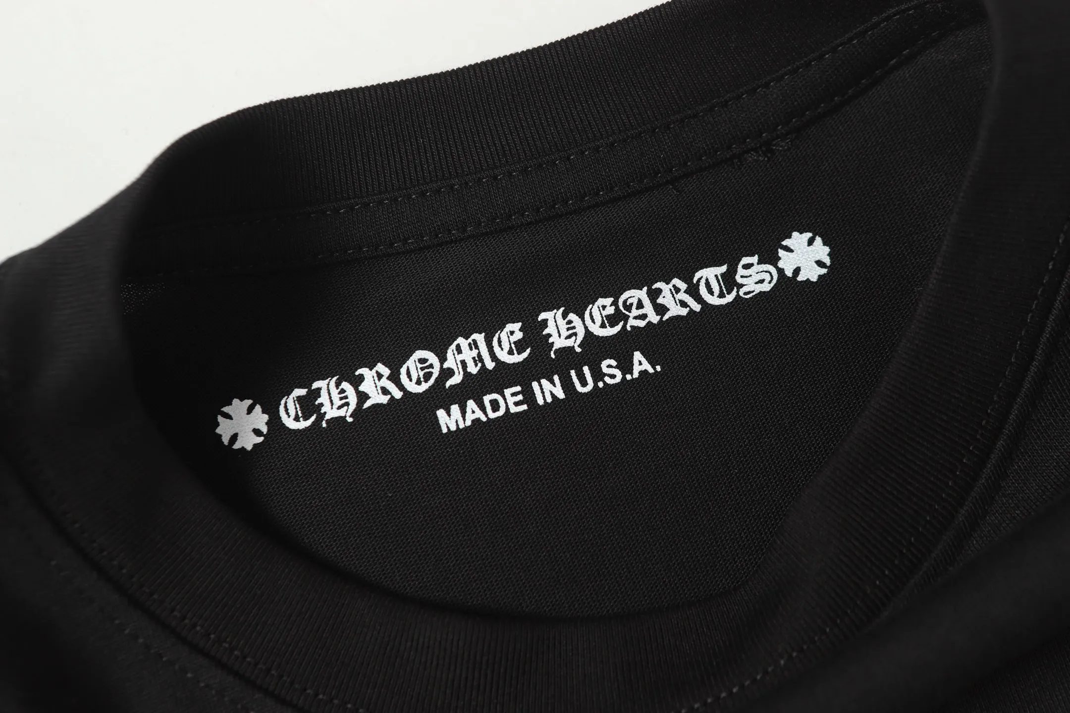 P160 Cross-border model. Those who pursue quality, please do not place an order. -Chrome Hearts/Chrome Hearts Sanskrit graffiti spoof printed popular long-sleeved T-shirt -High weight, high density and high quality. The wool is soft, delicate and skin-friendly. It feels soft and silky. It has excellent warmth and skin-friendly properties.